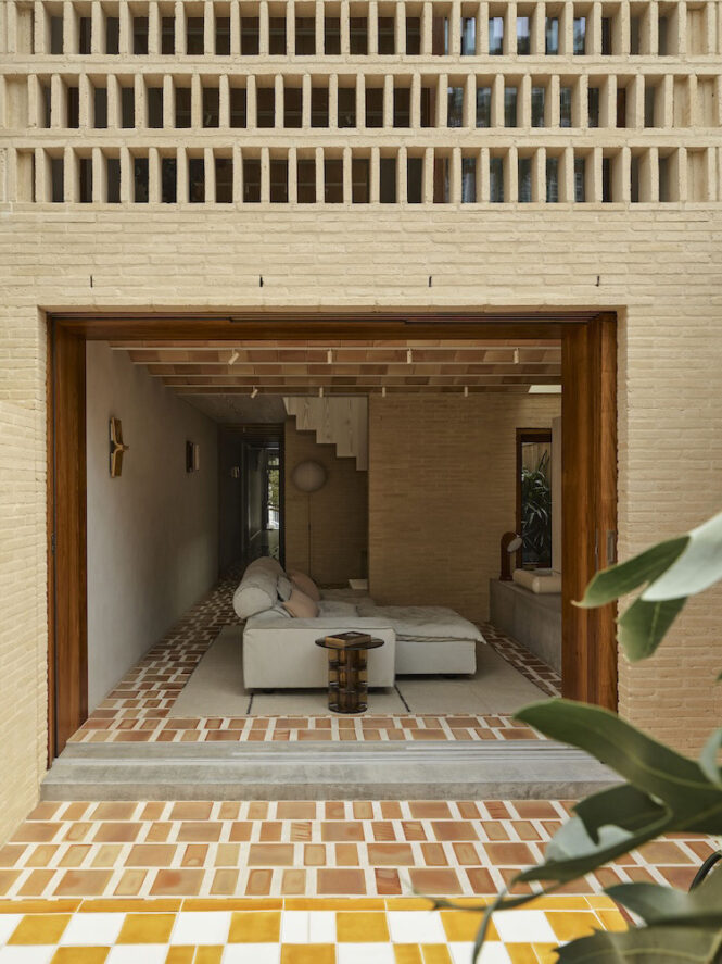 Hecker Guthrie Sydney Residence Photo Credit Anson Smart 1